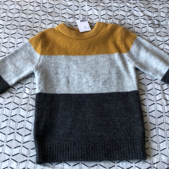H&M Boys Sweater - Picture 3 of 6
